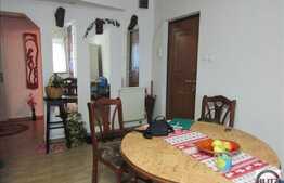 Vanzare apartament 3 camere, 76,77 mp, boxa subsol, zona strazii Calea Manastur