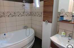 Vanzare apartament 4 camere, 80 mp, decomandat, terasa, zona Big