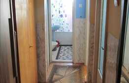 De vanzare apartament 3 camere, 52 mp, boxa subsol, zona strazii Mehedinti