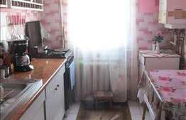 De vanzare apartament 3 camere, 52 mp, boxa subsol, zona strazii Mehedinti