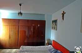 Vanzare apartament 3 camere, 75 mp, boxa subsol, zona strazii Aleea Padin