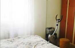 Vanzare apartament 3 camere, 79 mp, decomandat, boxa, zona strazii Arinilor