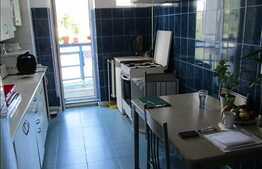 Vanzare apartament 3 camere, 79 mp, decomandat, boxa, zona strazii Arinilor