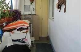 Vanzare apartament 3 camere, 79 mp, decomandat, boxa, zona strazii Arinilor