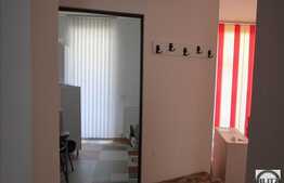 Apartament de vanzare cu 2 camere, 51 mp, decomandat! Zona strazii Eroilor!