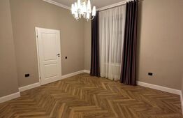 Apartament de vanzare, 2 camere, 50 mp, decomandat, tavan inalt, zona Centrala