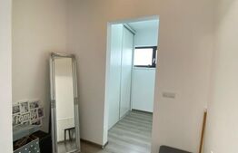 Casa de vanzare, 5 camere, 170 mp, mobilata la cheie, zona Dezmir