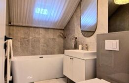 Apartament la vilă, 3 camere, 82 mp, 5 balcoane, 3 bai, parcare, zona Vivo