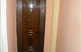 Vanzare 3 camere decomandate in zona magazinului Billa, partial mobilat