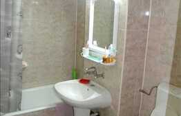 Vanzare 3 camere decomandate in zona magazinului Billa, partial mobilat