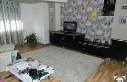 Vanzare apartament 3 camere, 80 mp, loc parcare, zona strazii Pintea Viteazul