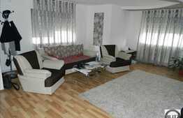 Vanzare apartament 3 camere, 80 mp, loc parcare, zona strazii Pintea Viteazul