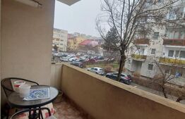 Apartament de vanzare, cu 4 camere, 78 mp, decomandate, zona Marasti