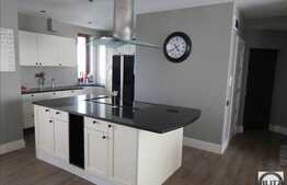 Vanzare apartament 3 camere, 100 mp, parcare, garaj, zona strazii G.V Bibescu