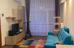 Apartament mobilat, 2 camere, 64 mp, semidecomandate, zona Centrala