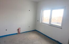 Casa in regim cuplat, 6 camere, 320 mp utili, teren 612 mp, situata in Borhanci