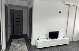 Apartament 2 camere, etaj intermediar, parcare, zona VIVO