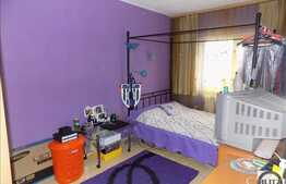 4 camere, decomandat, 82,98 mp, etaj intermediar, boxa, zona Calea Floresti