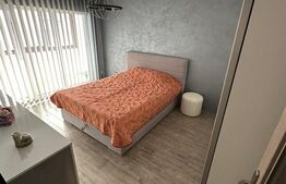 Apartament semidecomandat, mobilat si utilat, etaj intermediar, zona Catanelor
