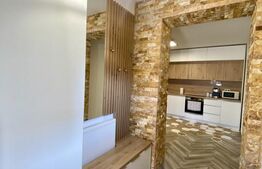 Casa LUX cu 3 camere, 81 mp, parcare, zona semicentrala