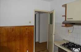 Vanzare apartament 4 camere, 52,70 mp, etaj intermediar, zona strazii Parang