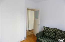 Vanzare apartament 4 camere, 52,70 mp, etaj intermediar, zona strazii Parang