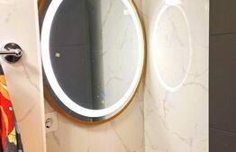 Casa cu 2 apartamente la curte comuna, pt investitie 