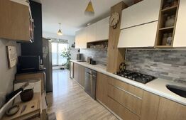 Apartament tip Penthouse, 170mp, parcare, terasa, zona Andrei Muresanu