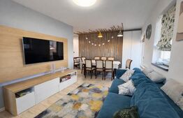 Apartament tip Penthouse, 170mp, parcare, terasa, zona Andrei Muresanu