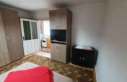 Apartament la casa, 2 camere, decomandat, zona semicentrala