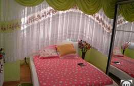 De vanzare apartament cu 2 camere, cu 2 balcoane, 60 mp