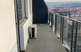 Apartament 3 camere, 53 mp, semidecomandat, cu parcare subterana, zona Centrala
