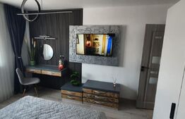 Garsoniera de 30 mp, mobilata lux, etaj 2, zona Tractorul centrala si aer co