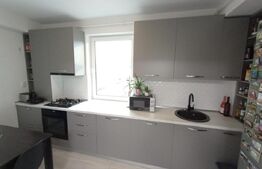 Apartament semidecomandat, 3 camere, parcare inclusa, zona centrala