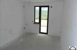 Vanzare apartament 4 camere, garaj, semifinisat, zona strazii Theodor Pallady