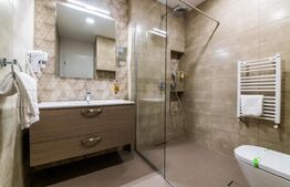 Apartament modern, 3 camere, 2 bai, parcare, Calea Turzii