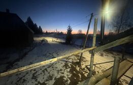 Cabana spectaculoasa, 6 camere, totul nou, padure, Rasca !