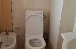 Vanzare apartament 3 camere, 83 mp, garaje, boxa, zona strazii Scortarilor