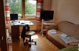 Vanzare apartament 3 camere, 83 mp, garaje, boxa, zona strazii Scortarilor