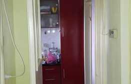 Vanzare apartament 2 camere, decomandat, 52 mp, boxa, garaj, zona Piata Flora