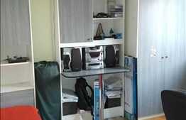 Vanzare apartament 2 camere, decomandat, 52 mp, boxa, garaj, zona Piata Flora