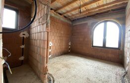 Casa moderna, 7 camere, 167 mp utili, 500 mp teren