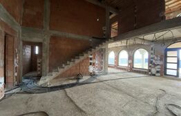 Casa moderna, 7 camere, 167 mp utili, 500 mp teren