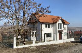 Casa individuala Campenesti, 5 camere, 1100 mp teren