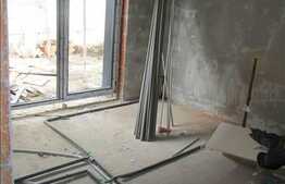 3 camere, semifinisat, pe 2 nivele, imobil nou, zona strazii Huedinului.