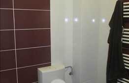 Vanzare apartament cu 2 camere, decomandat, 58 mp, zona strazii Florilor!