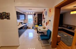 Apartament 4 camere, 77 mp utili, decomandat, zona Astra