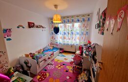 Apartament 4 camere, 77 mp utili, decomandat, zona Astra