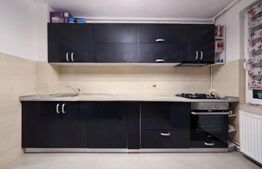 Apartament 4 camere, 77 mp utili, decomandat, zona Astra