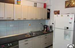 Apartament 2 camere, decomandat, 52 mp, zona strazii Florilor! Parcare cu CF!